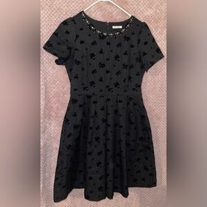 Glacier black short sleeve flora  elegant flare beaded neckline M